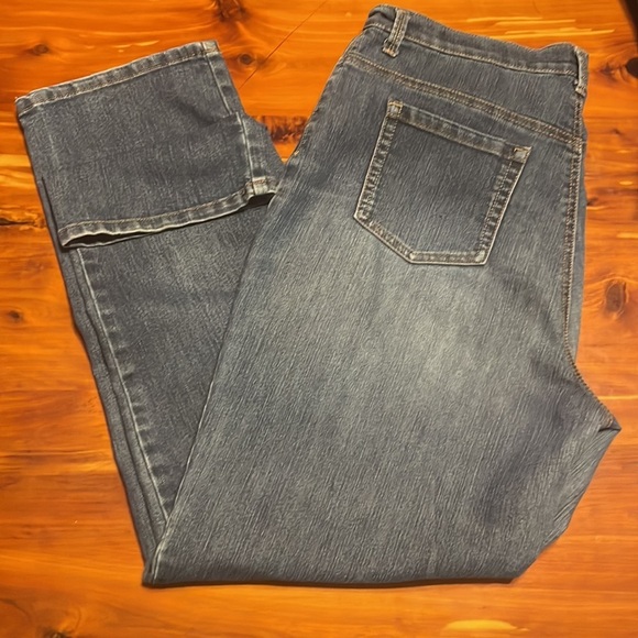 Size 14 Gloria Vanderbilt Amanda boot cut medium wash blue denim jeans - Picture 10 of 16